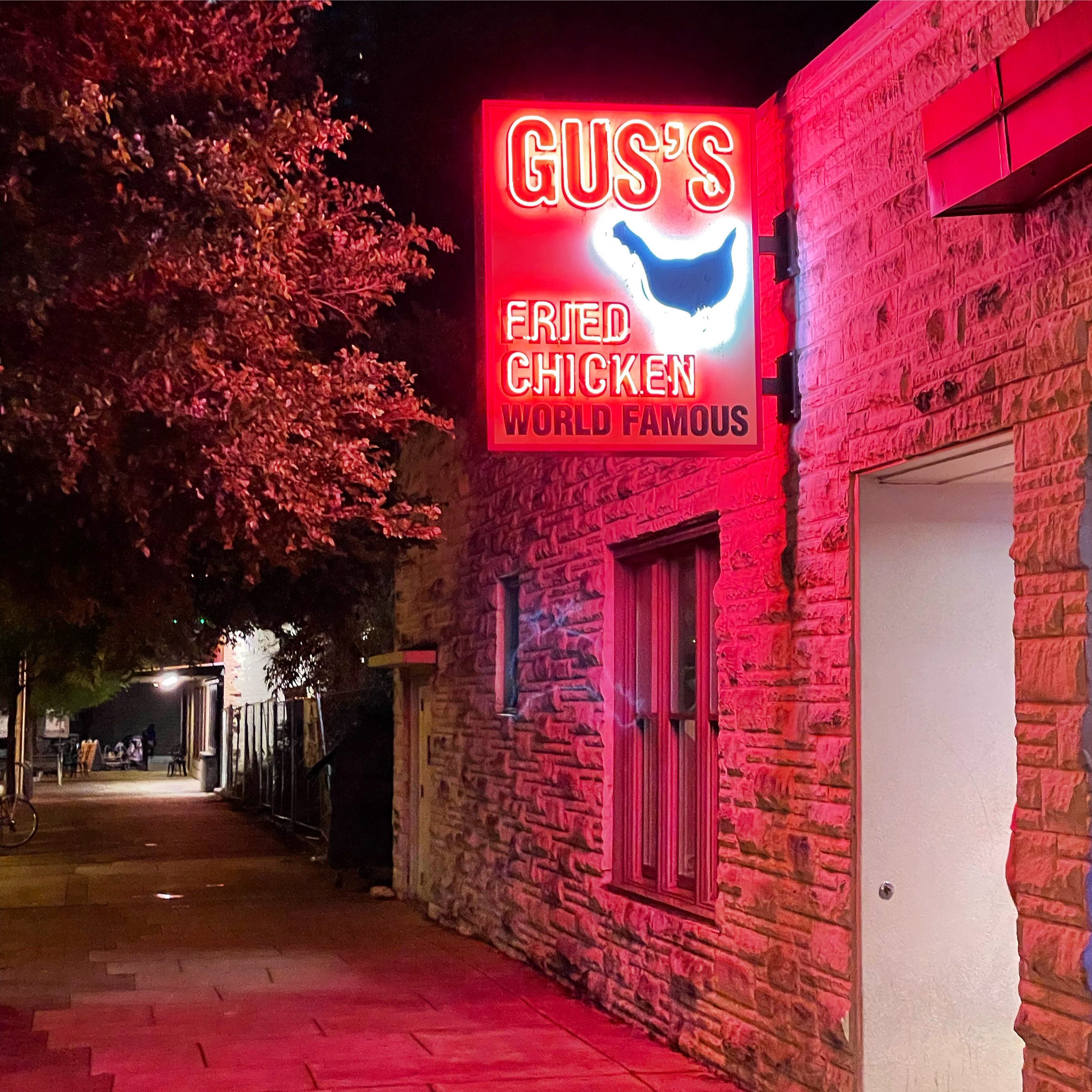 Gus's World Famous Fried Chicken sign