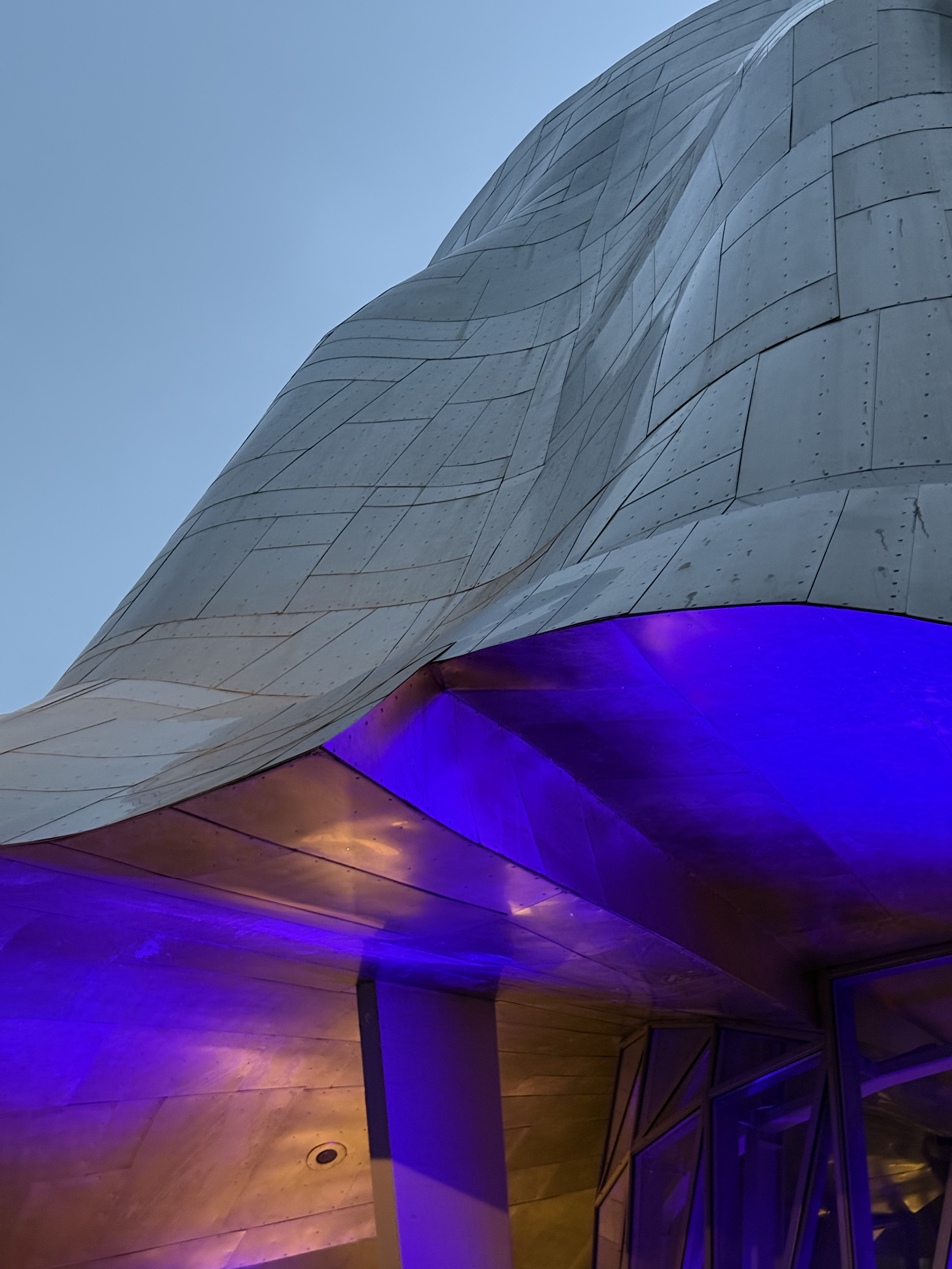 MoPOP (Museum of Pop Culture) exterior