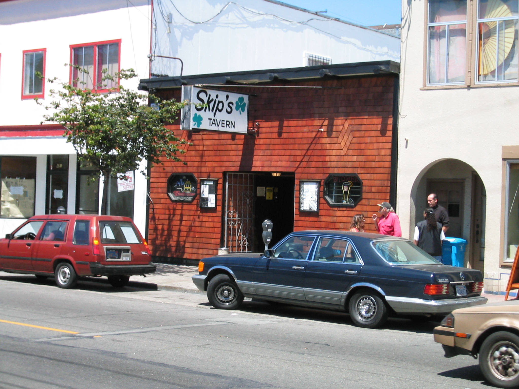 Skip's Tavern